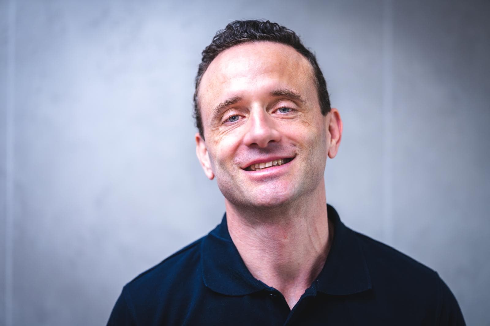 Christoph Lenska-Mathar, Facharzt für Innere Medizin und Inhaber von Elevate Health